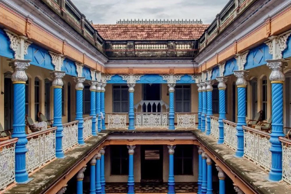 A Stroll Through the Chettiyar Mansions