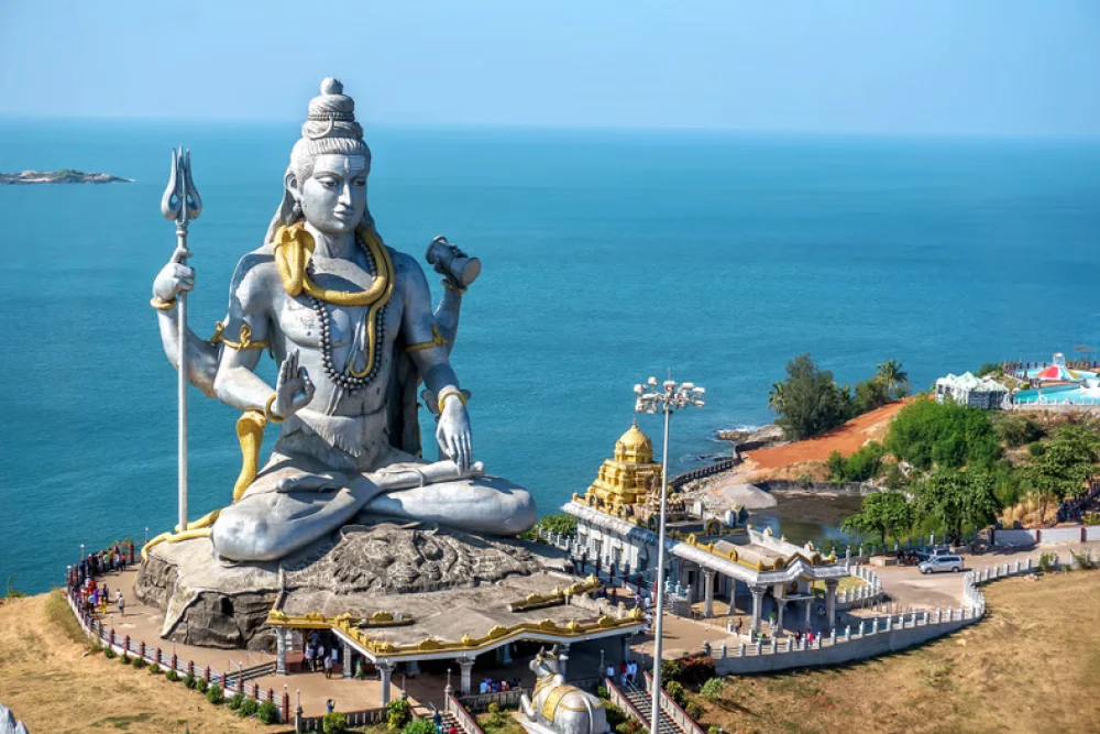 Statue of Shiva at Murudeshwara Temple complex