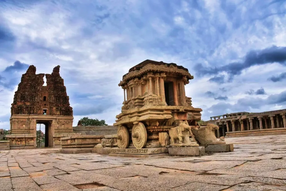 Famous Tourist Places in Karnataka